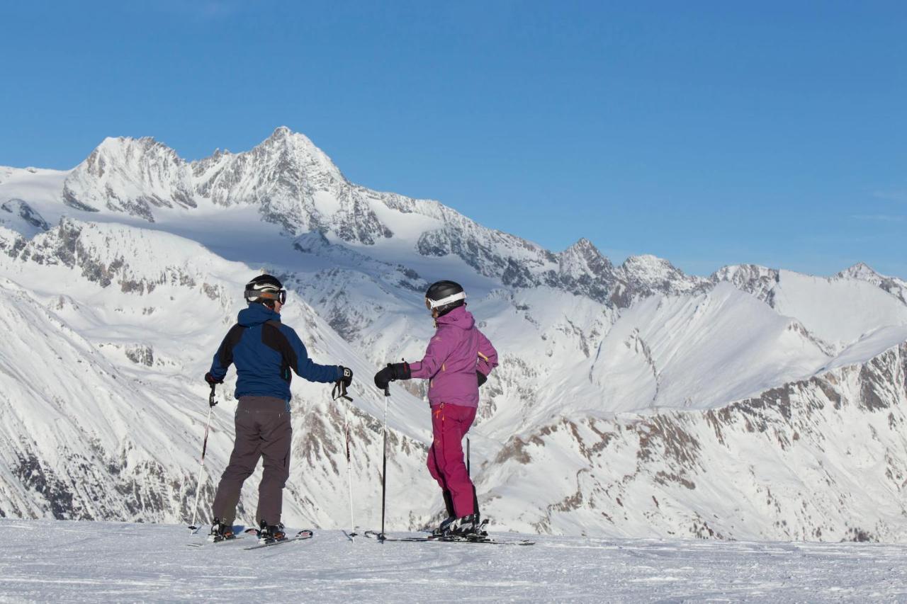 AlpenParks Montana Apartments Matrei in Osttirol Bagian luar foto