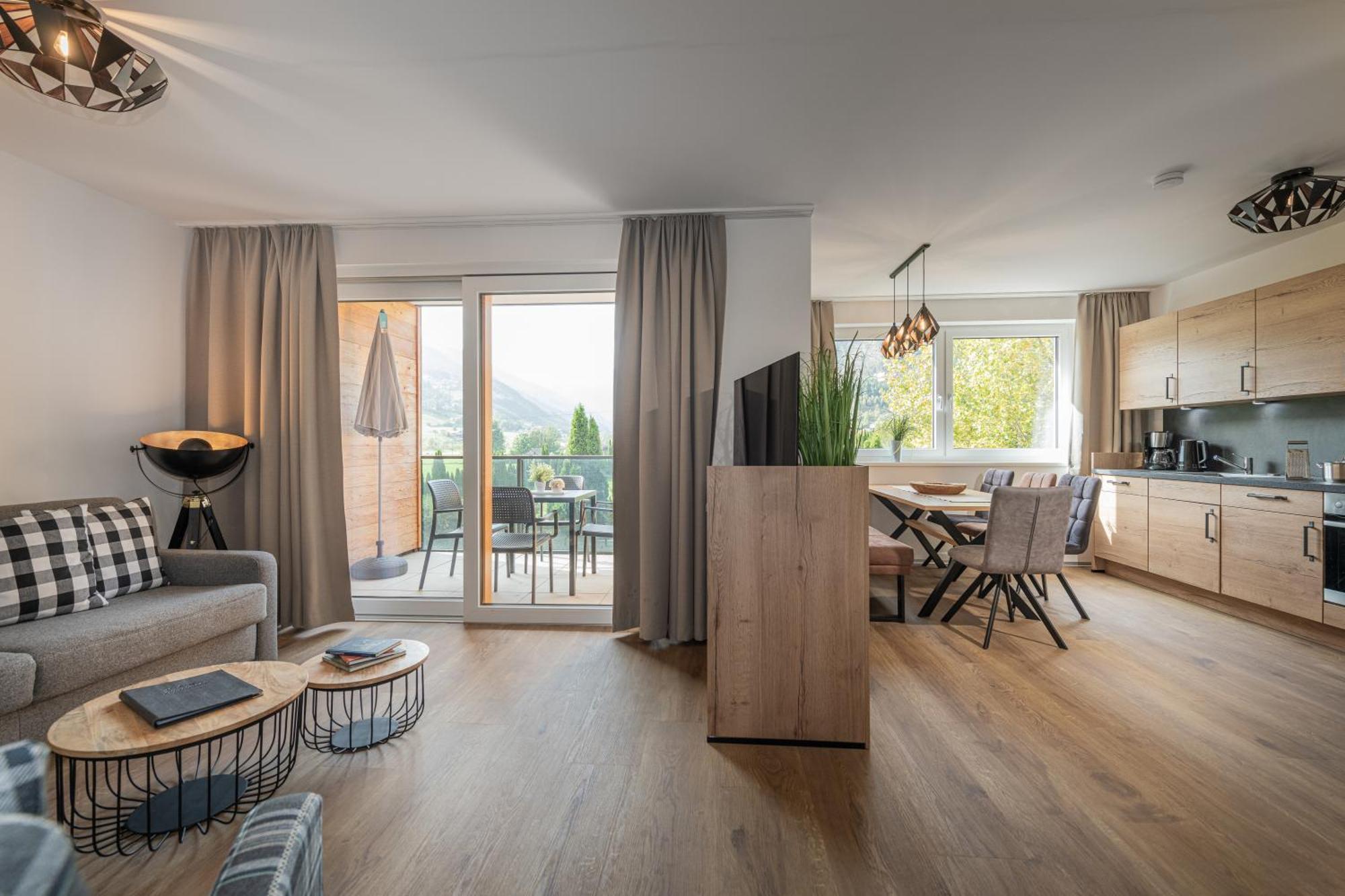 AlpenParks Montana Apartments Matrei in Osttirol Bagian luar foto